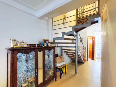 Casa para venda com 4 dormitórios e 2 vagas no Condomínio São Francisco Village