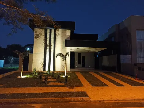 imagem 1 - Casa térrea no condomínio Portal da Mata com 3 suítes sendo uma master com hidromassagem e 4 garagens. imagem 1 - Casa térrea no condomínio Portal da Mata com 3 suítes sendo uma master com hidromassagem e 4 garagens.