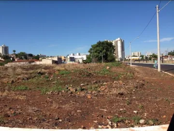 Alugar Terreno / Residencial em Ribeirão Preto. apenas R$ 1.800,00