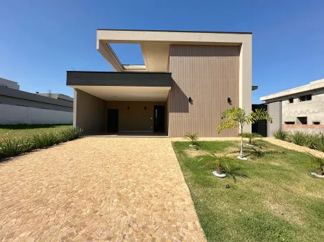 Casa Térrea com Piscina à venda em Condomínio 03 suítes 04 vagas Residencial Alto do Castelo