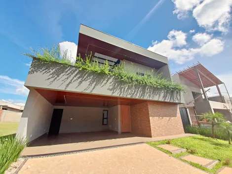 Casa Sobrado com Piscina à venda em Condomínio 3 suítes 4 vagas