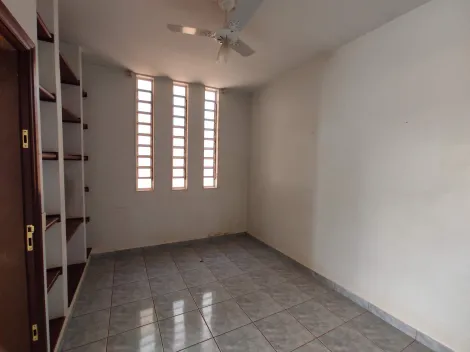 Casa térrea 04 dormitórios para venda no bairro Alto da Boa Vista