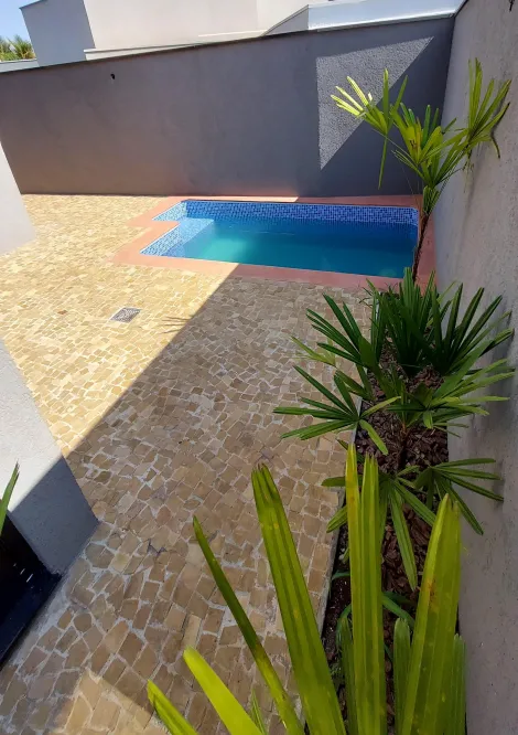 Casa terrea em condomínio 03 dormitórios com piscina para venda no Buona Vita