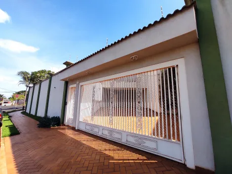 Alugar Casa / Padrão em Ribeirão Preto. apenas R$ 12.000,00