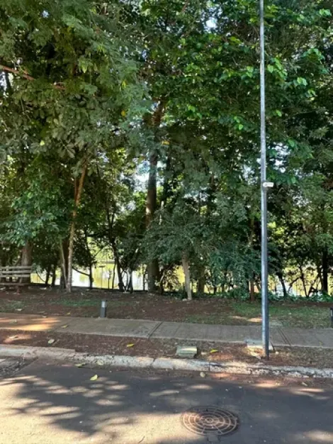 Terreno 521,30m² à venda no condomínio Reserva de Santa Luisa