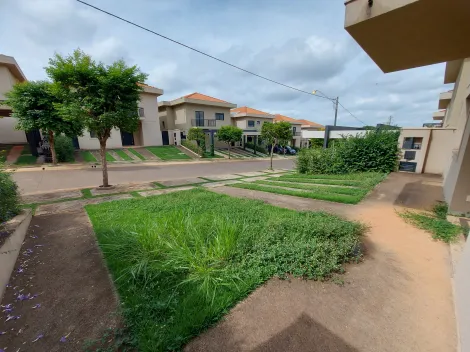 Casa sobrado em condomínio 03 dormitórios para venda no Vila do Golf