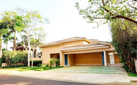 Casa térrea 4 suítes à venda no condomínio Guaporé II