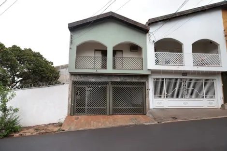 Alugar Casa / Padrão em Ribeirão Preto. apenas R$ 2.800,00