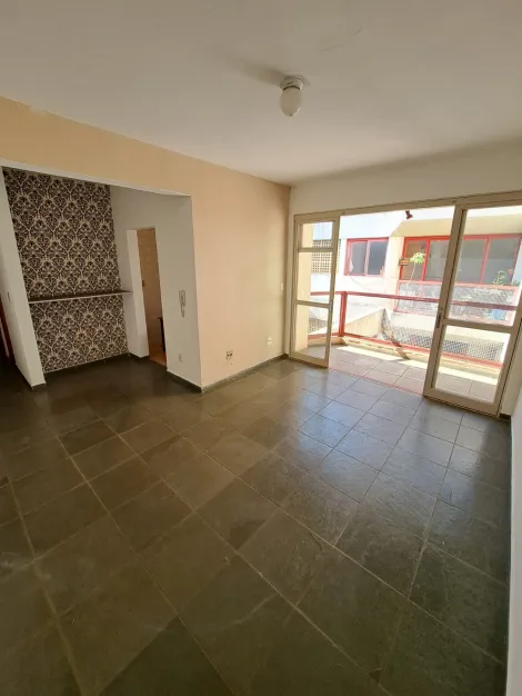 Alugar Apartamento / Padrão em Ribeirão Preto. apenas R$ 590,00