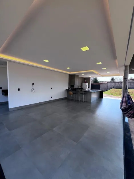 imagem 1 - Venda de Casa com 1 Suíte e Espaço Gourmet no Jardim Canadá imagem 1 - Venda de Casa com 1 Suíte e Espaço Gourmet no Jardim Canadá