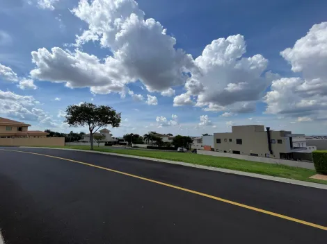 imagem 3 - Terreno Plano de Esquina 1.630m² à venda em Condomínio Guaporé imagem 3 - Terreno Plano de Esquina 1.630m² à venda em Condomínio Guaporé