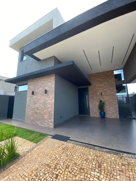 imagem 2 - Casa em condomínio com 3 suítes e piscina à venda no Residencial Alto do Castelo imagem 2 - Casa em condomínio com 3 suítes e piscina à venda no Residencial Alto do Castelo