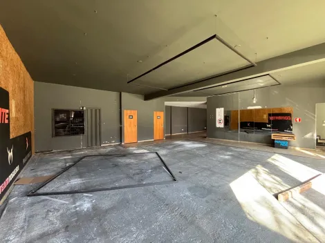 imagem 2 - Salão Comercial com 676.95m² para locação no bairro Jardim Botânico imagem 2 - Salão Comercial com 676.95m² para locação no bairro Jardim Botânico